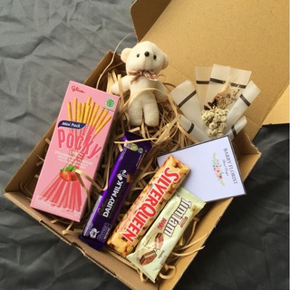 Hampers Valentine Gift Chocolate Graduation Birthday Gift Box