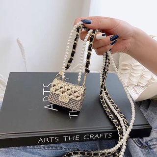 ☽Star net celebrity with the same mini metal hollow rhombus earphone bag small fragrance pearl chain