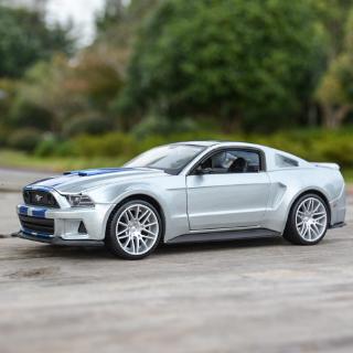 Maisto 1:24 2014 Ford Mustang Street Racer Sports Car Static Die Cast Vehicles Collectible Model Car Toys (1)