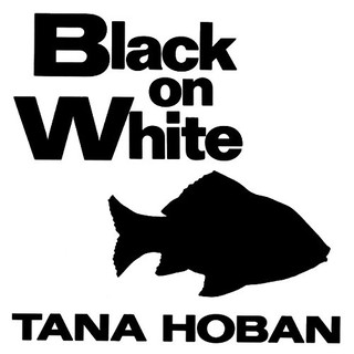 (PRE LOVED BOARDBOOK) Black on White by Tana Hoban Baby Board Book
