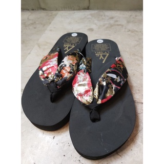 Floral Slippers | Slippers for Women | Flip Flops | Sandals | House Slippers and Footwear