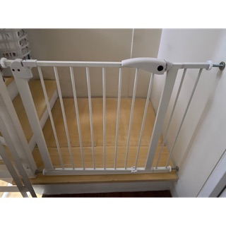 Safety gate auto close with extension (2)