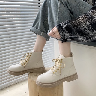 ﹍White Martin Boots Female Wild British Style 2021 New Plus Velvet Winter Women S Shoes Short Boots Ins Net Red Thin BootsFashion women's boots Martin boots