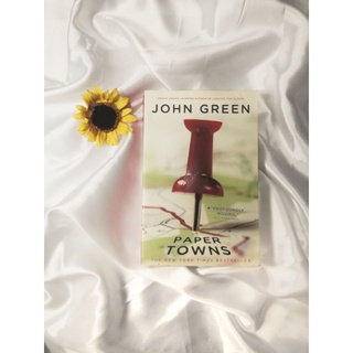 PAPER TOWNS by JOHN GREEN ( PRELOVED BOOKS)