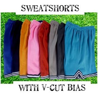 LC!!!! Sweatshorts/ Jogger Short with V-Cut Bias and Zipper Pocket