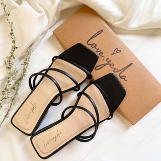 Cara in 1" square heel | Love,Yeda