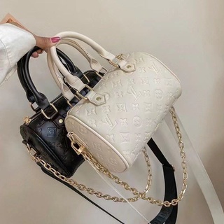 Amy Lu new fashion L V sling bag