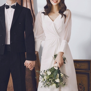 New long sleeve wedding dress simple white satin show thin retro travel dress