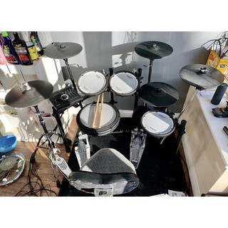 Brand New Roland TD-1KV V-Drum Kit with Mesh Snare Electric Drum set