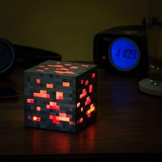 Minecraft Light-Up Redstone Ore (from USA) - Brand New - Vampy's (2)