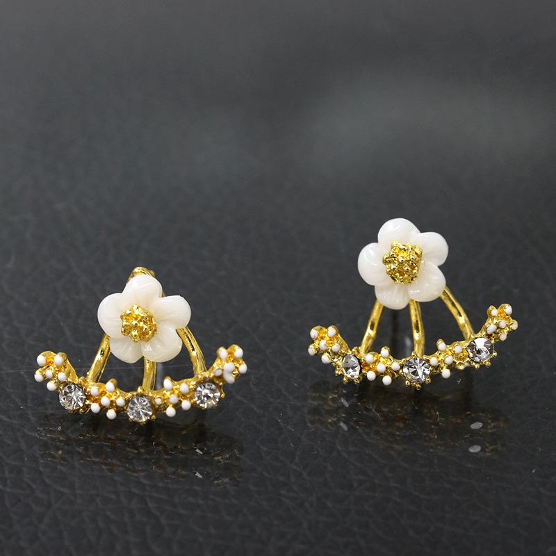 New Plant Crystal Trendy Earings Fashion Earrings Small Daisy Flower Hanging Senior Women Jewelry (9)