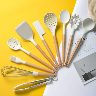White Silicone Kitchenware Cooking Tool Kitchen Utensils Set with Wooden Handle Non-Stick Spatula Ladle Egg Beaters Shovel Colander Spoon Food Tongs