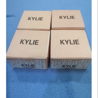 Kylie concealer(super sale)