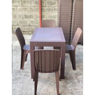 Rattan table and chairs (1)