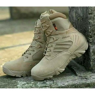 Delta Tactical boots tan
