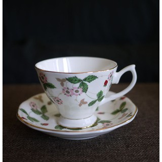Export British high-end bone China wild strawberry tea set/tea pot/dinner plate/teacup sugar pot milk pot (9)
