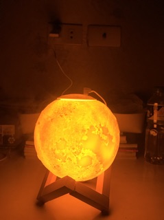 200ml-880ml 3D Moon lamp aroma water based oil USB humidifier (6)