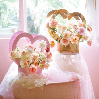 Love Flower Basket Heart-Shaped Hollow Arrangement Box Gift Packaging Boxes Packing Paper Sweet Wedd