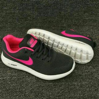 Nike zoom running shoes low cut for women