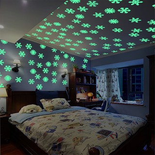 LINQING 3D Glow in the dark snowflake (50pcs)