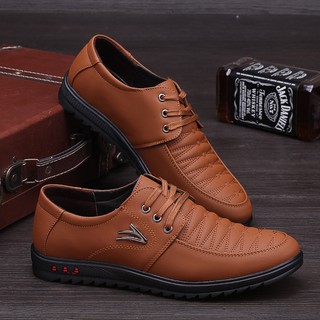 2021 spring and summer new men s shoes leisure business shoes comfortable flat bottomed round head soft bottomed Korean men s shoes (8)