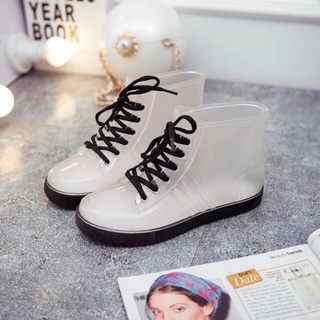 □Fashionable rubber rain boots white balck pink