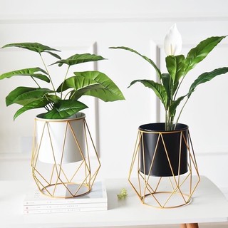 Flower pot with metal stand