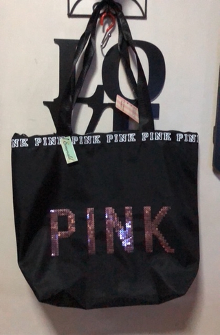 Victoria's Secret Gym Bags (6)