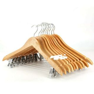 Wooden hanger with clip(6pcs)