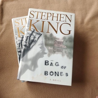 Bag of Bones by Stephen King [Hardcover]