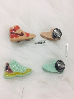 Rubber Shoes SHOE CHARMS CLOG SHOES PINS CHARMS Shoe Charms Pins with tag and logo (2)