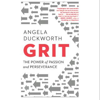 Grit The Power of Passion and Perseverance Book Paper by Angela Duckworth in English