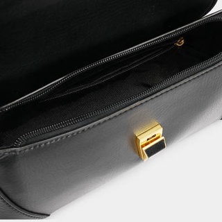 ≓ゆUR women's bag underarm baguette bag 2021 New Tide niche design versatile shoulder bag senior sens