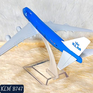 KLM Diecast Airplane Boeing B747 with Stand Label (3)