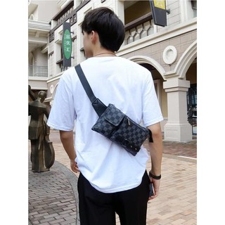 New LV Design Beltbag/Sidebag