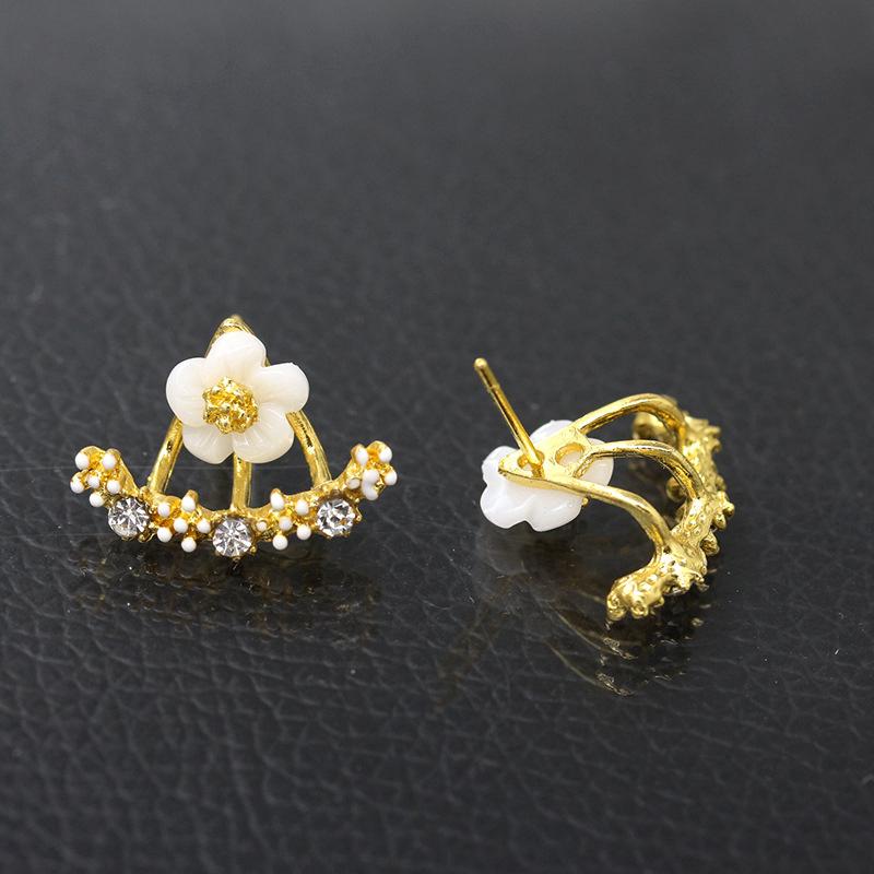 New Plant Crystal Trendy Earings Fashion Earrings Small Daisy Flower Hanging Senior Women Jewelry (6)