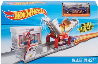 Hot Wheels City Fold Out Playset - Blaze Blast