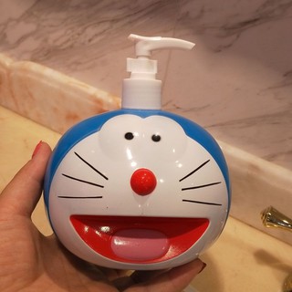 Hello Kitty Plastic Pump Bottle Shampoo Container Soap Dispenser Cosmetic Bottle (2)