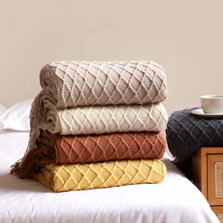 Nordic Knitted Throw Blanket made of soft acrylic cotton Home Woven Blanket