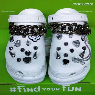Crocs new women's platform chain sandals with jibbitz