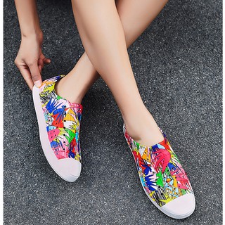 New summer hole shoes couple graffiti men and women casual Baotou wading breathable sandals