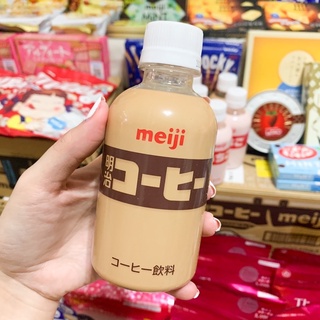 Meiji Drink (Coffee/Strawberry) (1)