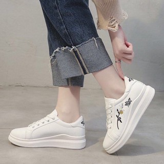 [JOAN] NEW korean fashion rubber white shoes for women sneakers