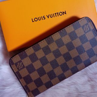 LV zipper wallet with box complete inclusion