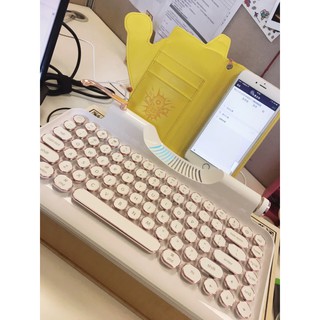 【available】Hellboy KnewKey Wireless bluetooth keyboard windsor white steampunk dot green switches Re (6)