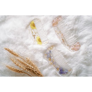 Resin Floral Comb ♥ (made from real dried flowers) (1)