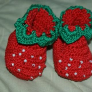 COD Strawberry inspired crochet shoes