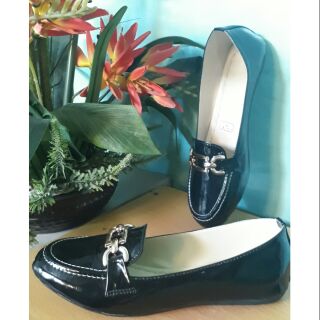 GLOSSY PENNY LOAFERS