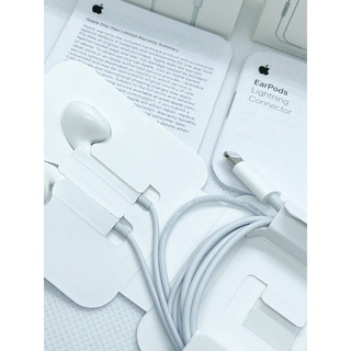 【top】 EarPods Lightning Connector (Plug & Play; No need for bluetooth)