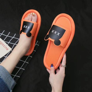 Flat slippers for women outside the house